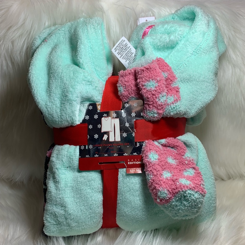 Basic Edition women’s 3 piece pajama set size 2x